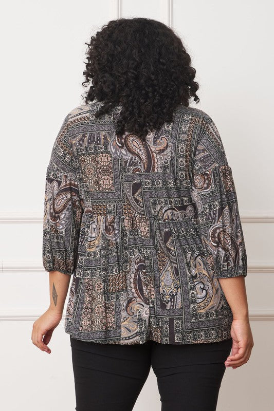 EG Fashion Plus Button Accent Paisley Top