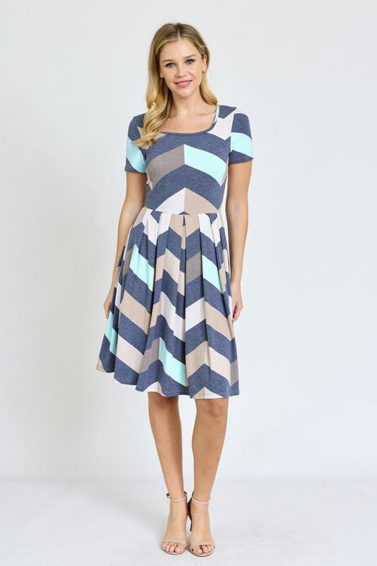 EG fashion Chevron Pleated Midi Dress