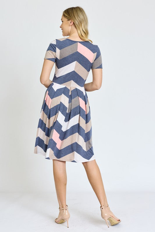 EG fashion Chevron Pleated Midi Dress