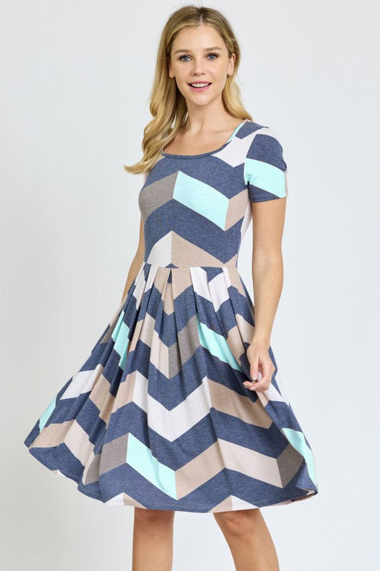 EG fashion Plus Chevron Pleated Midi Dress