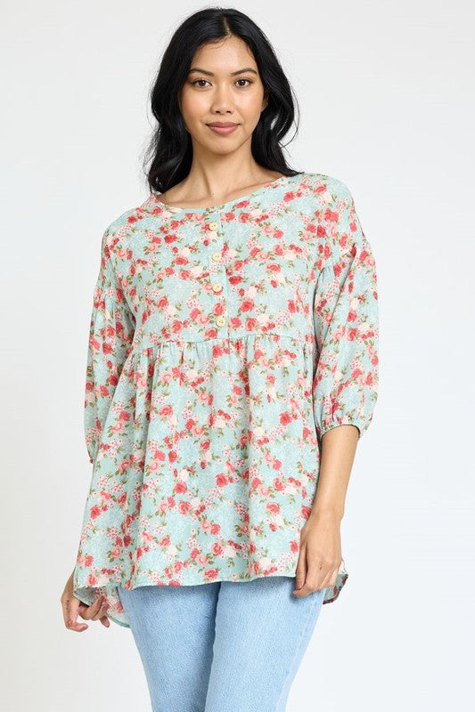 EG Fashion Lightweight Button Accent Ditsy Floral Tunic