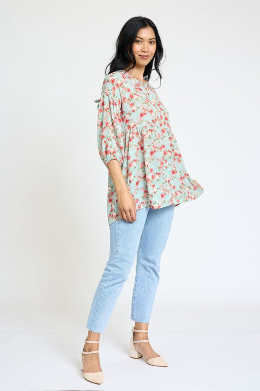 EG Fashion Lightweight Button Accent Ditsy Floral Tunic