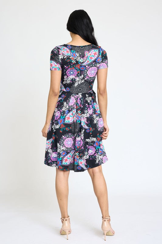 EG fashion Plus Medallion Short Sleeve Pleated Midi Dress