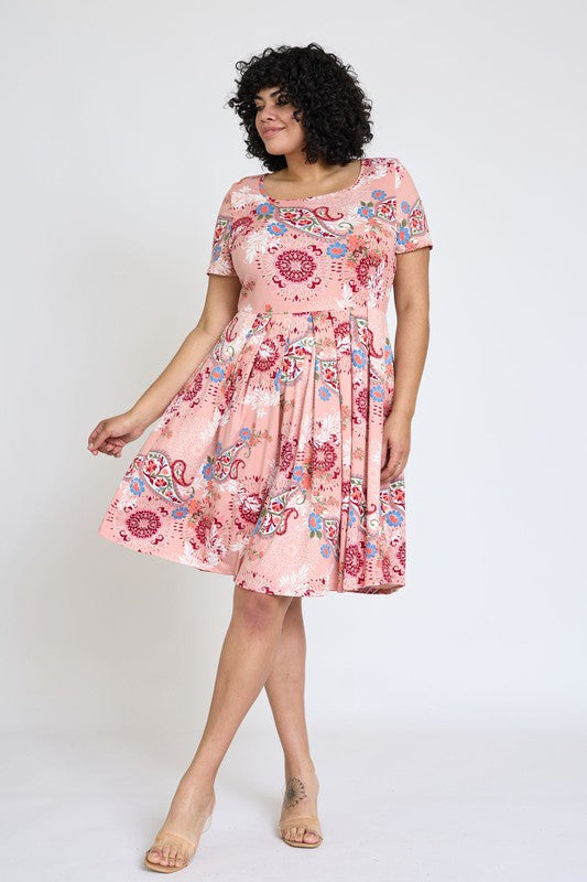 EG fashion Plus Medallion Short Sleeve Pleated Midi Dress
