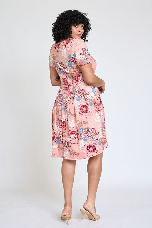 EG fashion Plus Medallion Short Sleeve Pleated Midi Dress