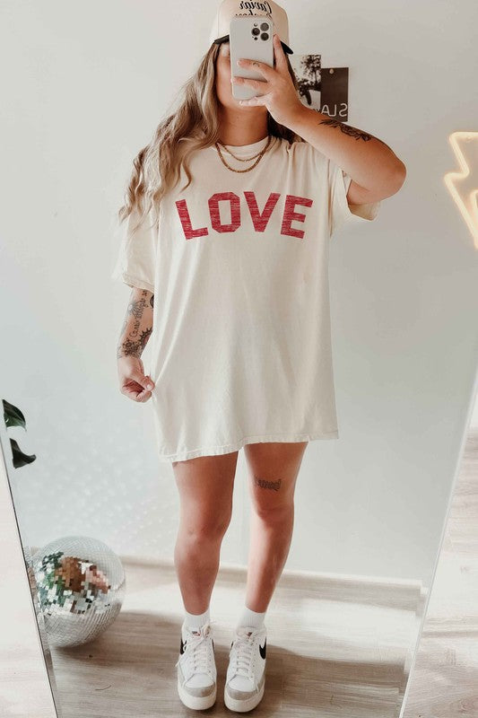 LOVE VALENTINES OVERSIZED TEE