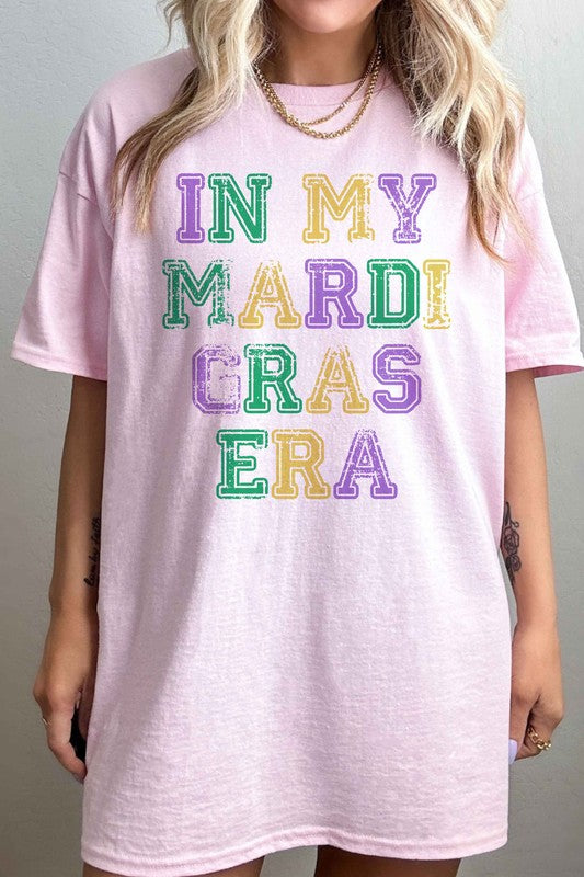 IN MY MARDI GRAS ERA OVERSIZED GRAPHIC TEE
