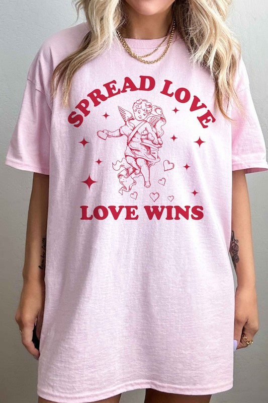 SPREAD LOVE WINS VALENTINES OVERSIZED GRAPHIC TEE