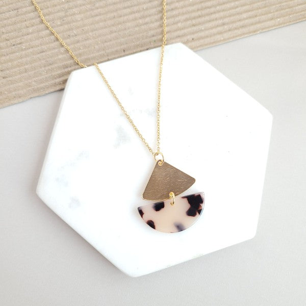 Spiffy & Splendid Ava Blonde Tortoise Necklace