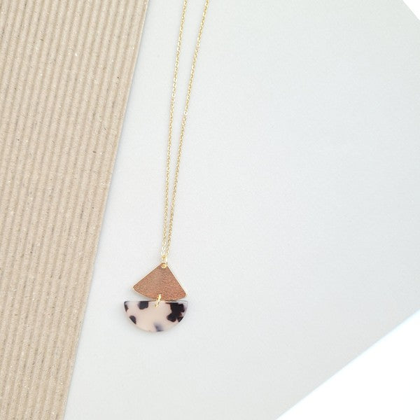 Spiffy & Splendid Ava Blonde Tortoise Necklace