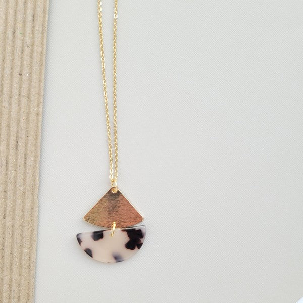 Spiffy & Splendid Ava Blonde Tortoise Necklace