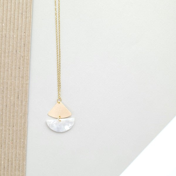 Spiffy & Splendid Ava Pearl Necklace