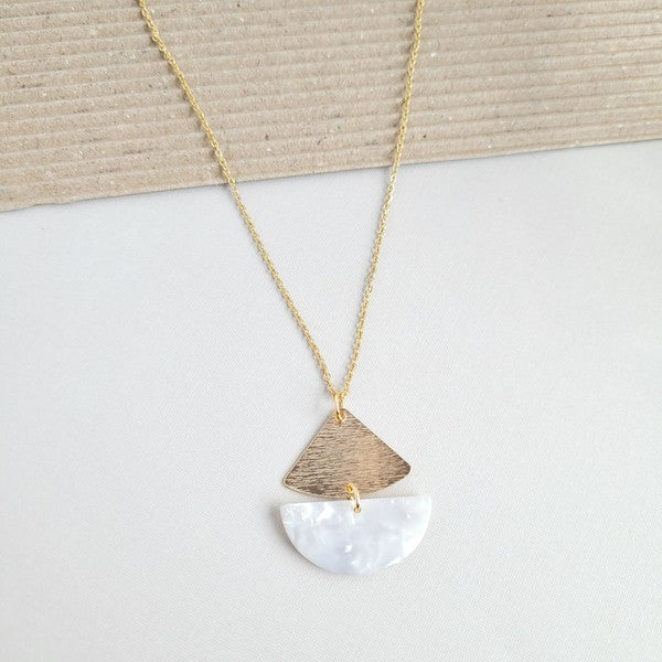 Spiffy & Splendid Ava Pearl Necklace