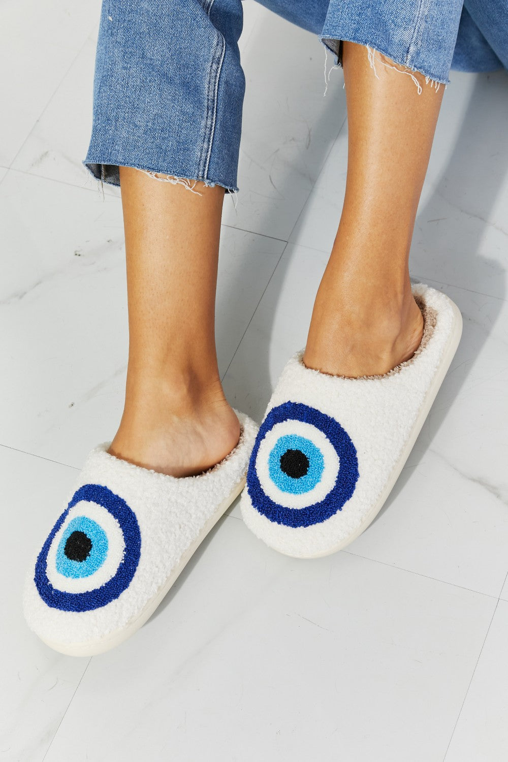 Mmshoes Eye Plush Slipper