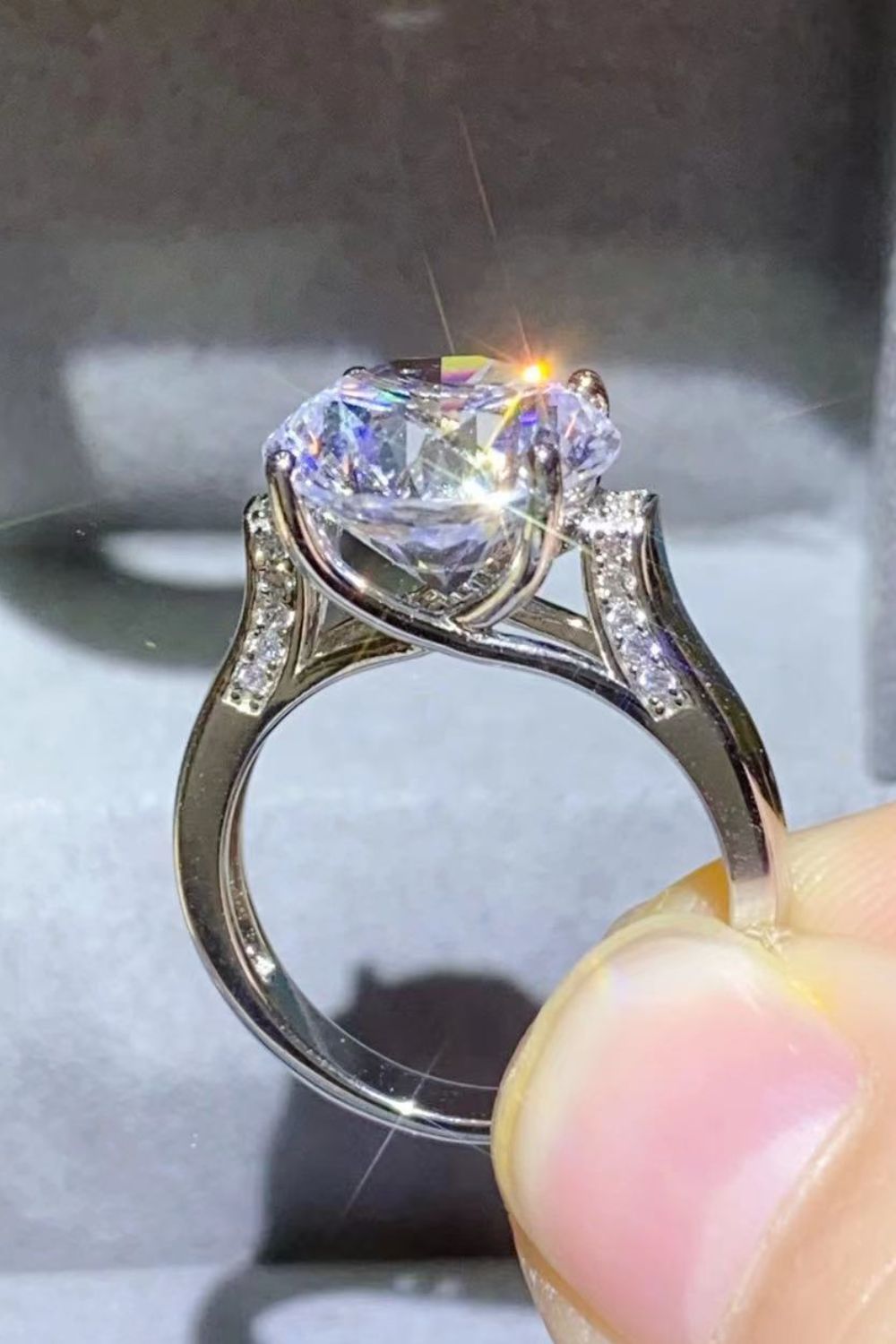Moissanite Platinum-Plated Ring Image2