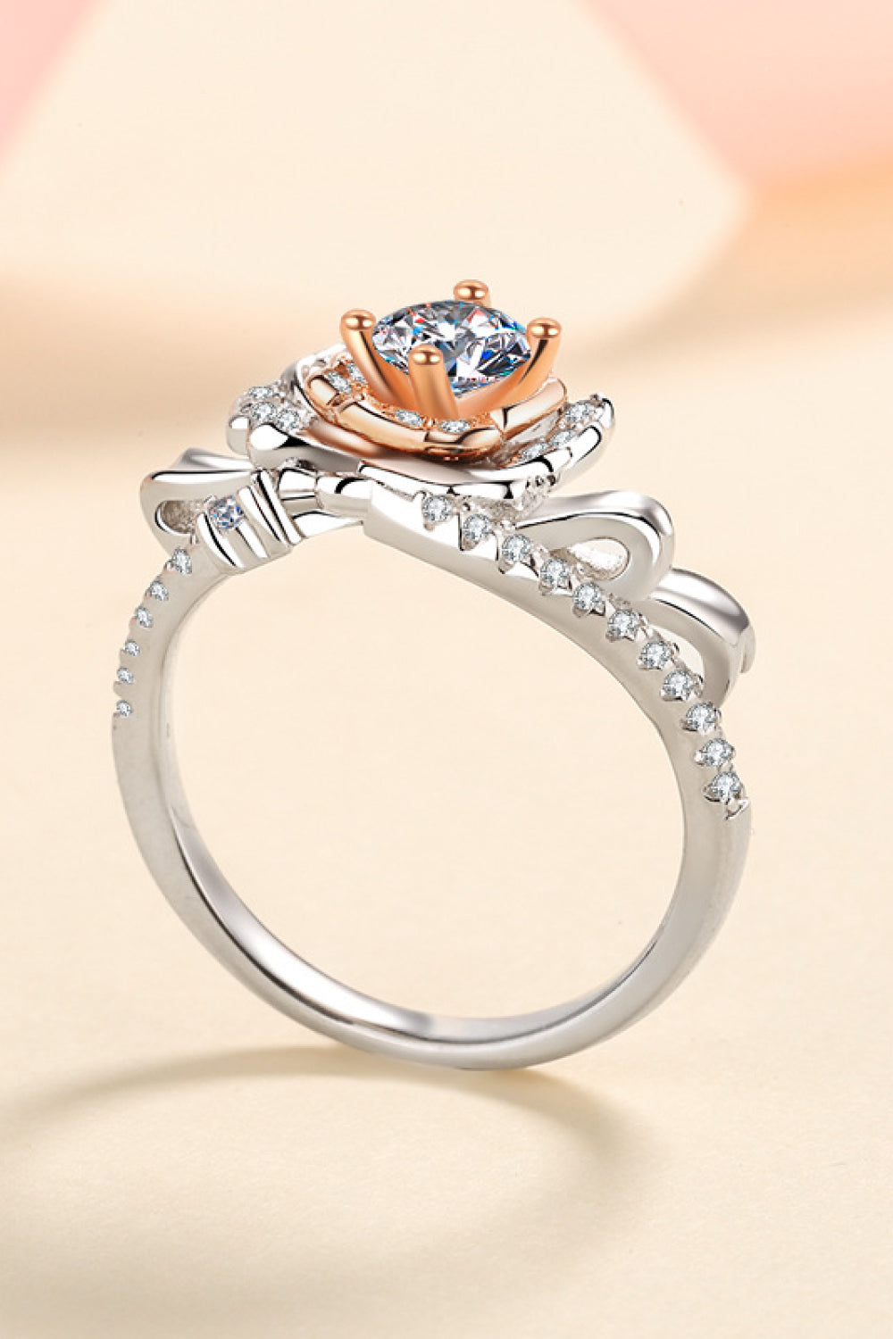 Rose-Shaped Moissanite Ring Image4