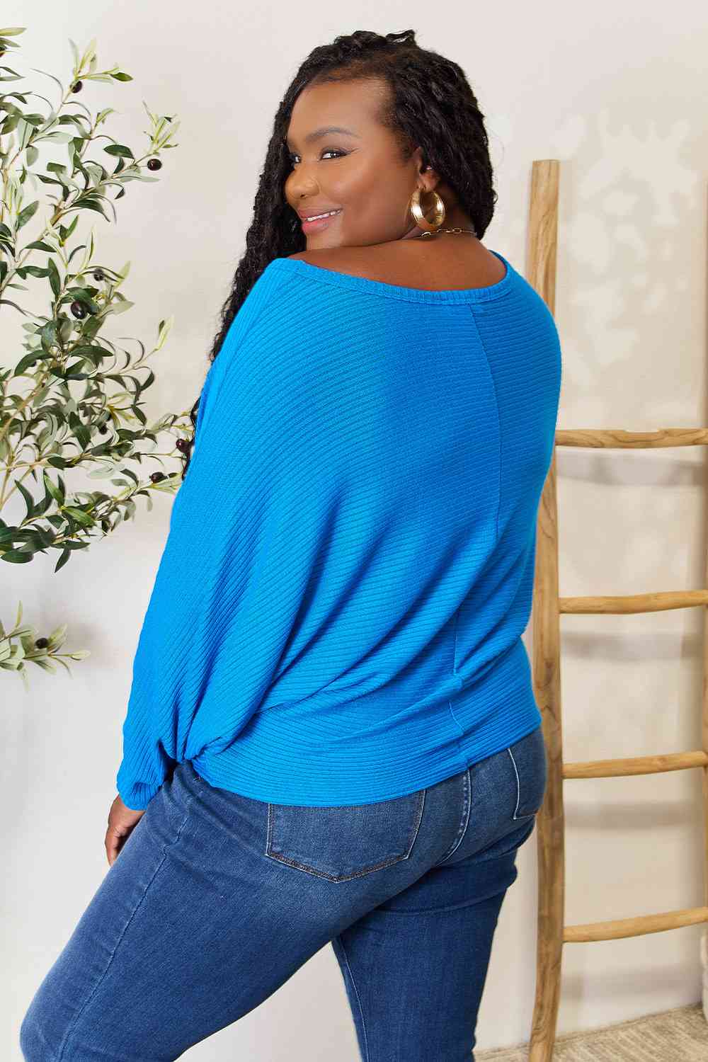Round Neck Batwing Sleeve Blouse
