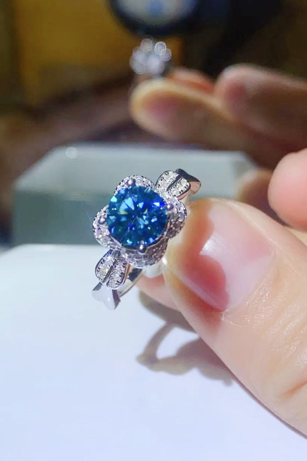 1 Carat Moissanite Ring