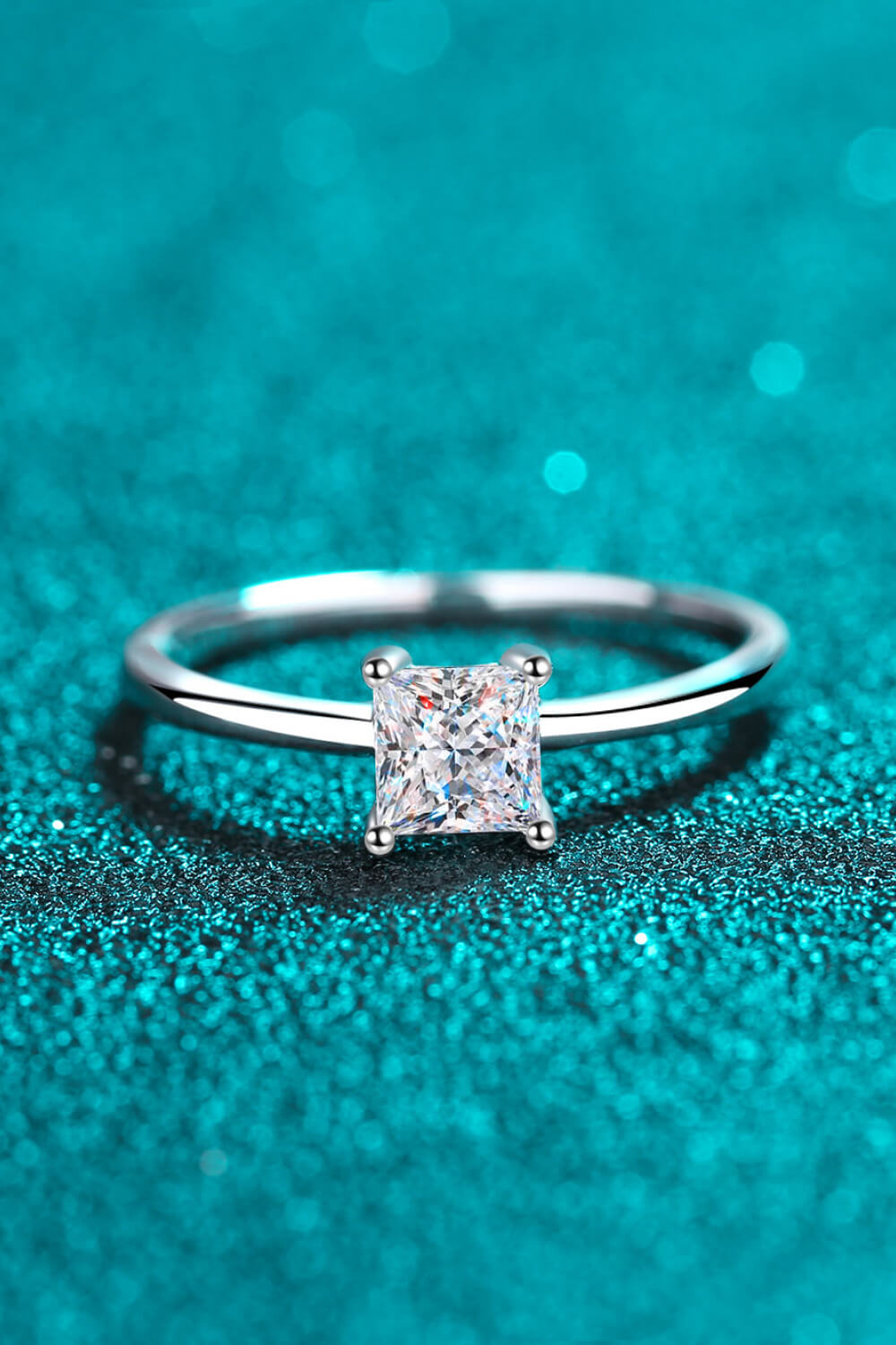 Moissanite Solitaire Ring Image2