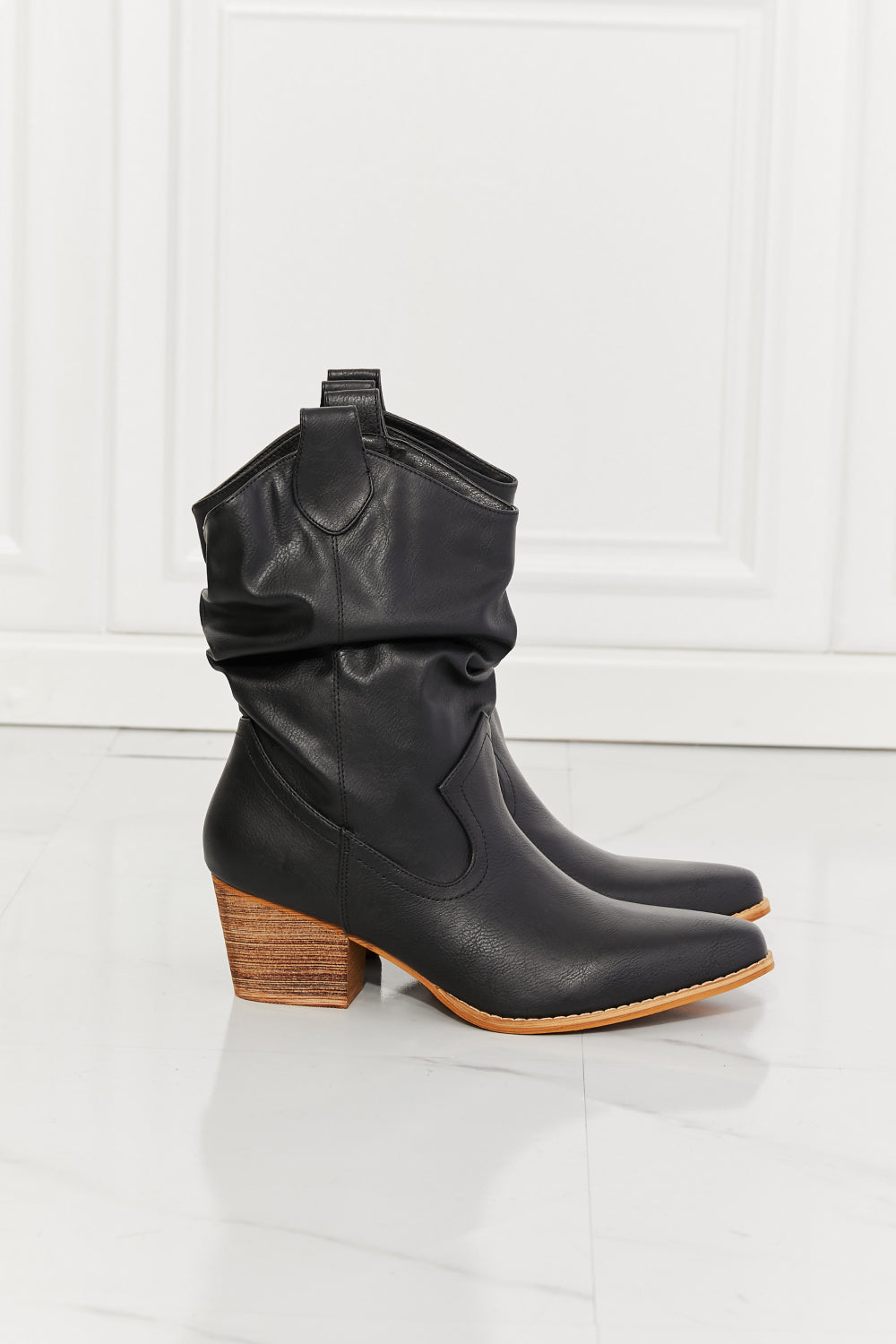 Mmshoes Better In Texas Scrunch Cowboy Boots In Black
